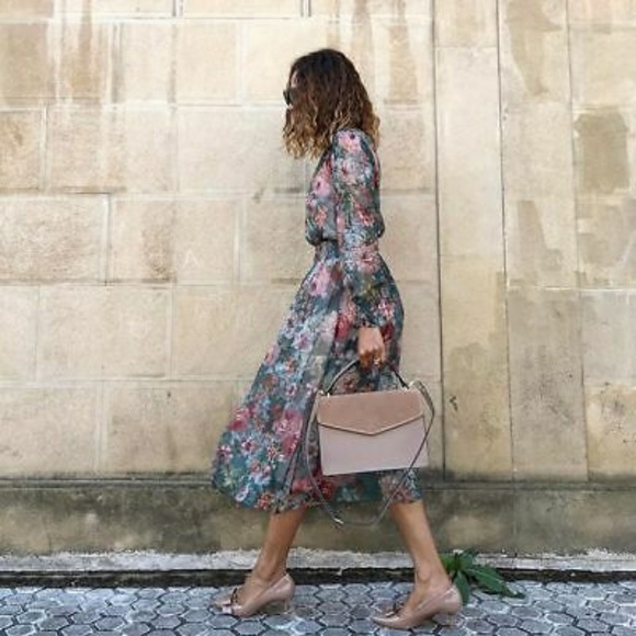 4437 zara